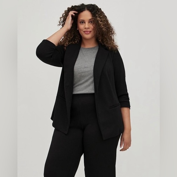 Torrid Black Studio Cupro Classic Blazer Size 5X (28) NWT - Picture 4 of 11